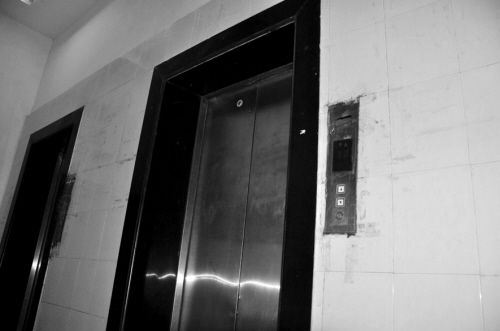 沈阳金港天府的电梯到底有多不靠谱?